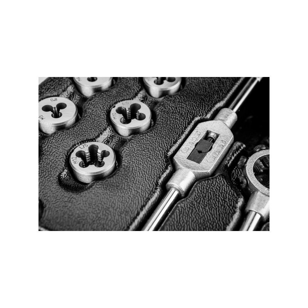 Sriegių ir sriegiklių rinkinys, 31 vnt. 7