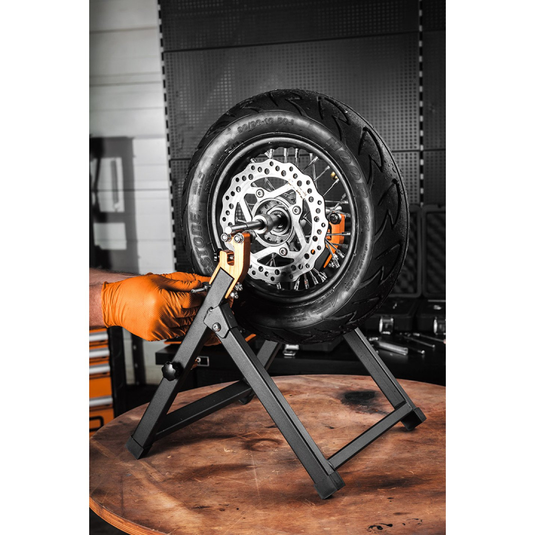 Statinis motociklo ratų balansavimo įtaisas 2 Statinis motociklo ratų balansavimo įtaisas 2