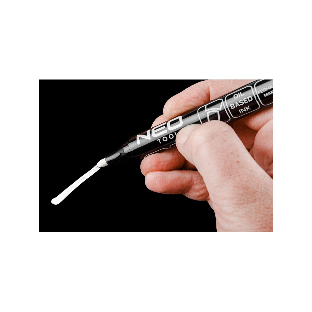 Statybinis žymeklis (markeris), baltas, nuolatinis, atsparus vandeniui, aliejaus pagrindu, kartotiniai iš 12. 7