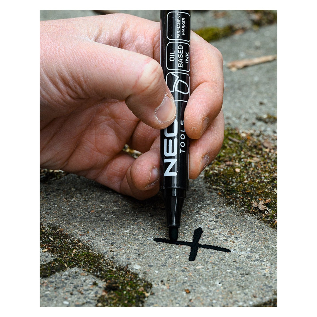 Statybinis žymeklis (markeris), juodas, nuolatinis, atsparus vandeniui, aliejaus pagrindu, kartotiniai iš 20. 1 Statybinis žymeklis (markeris), juodas, nuolatinis, atsparus vandeniui, aliejaus pagrindu, kartotiniai iš 20. 1