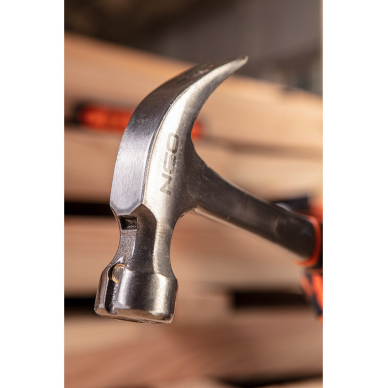 Staliaus plaktukas 300 g, monoblokas, bimedžiaginė rankena 4 Staliaus plaktukas 300 g, monoblokas, bimedžiaginė rankena 4