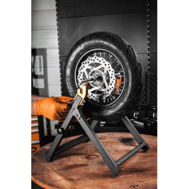 Statinis motociklo ratų balansavimo įtaisas 2 Statinis motociklo ratų balansavimo įtaisas 2