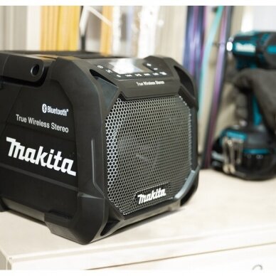 Statybinis „bluetooth" grotuvas Makita DMR203B (12V, 14,4V, 18V, 230V) 2 Statybinis „bluetooth" grotuvas Makita DMR203B (12V, 14,4V, 18V, 230V) 2