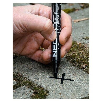 Statybinis žymeklis (markeris), juodas, nuolatinis, atsparus vandeniui, aliejaus pagrindu, kartotiniai iš 20. 1 Statybinis žymeklis (markeris), juodas, nuolatinis, atsparus vandeniui, aliejaus pagrindu, kartotiniai iš 20. 1