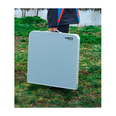 Stovyklavietės stalo ir 4 kėdžių komplektas, sulankstytas į lagaminą 4 Stovyklavietės stalo ir 4 kėdžių komplektas, sulankstytas į lagaminą 4