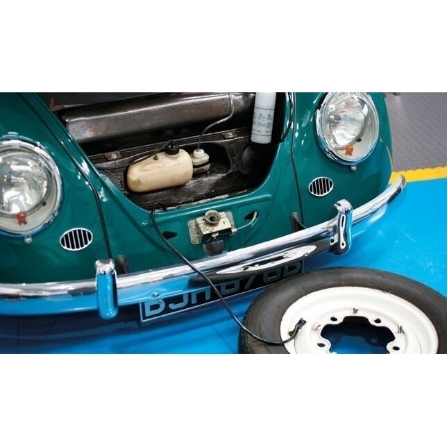 Stabdžių skysčio nuorinimo įrankis orinis | oras iš atsarginio rato (SK33881) 2 Stabdžių skysčio nuorinimo įrankis orinis | oras iš atsarginio rato (SK33881) 2