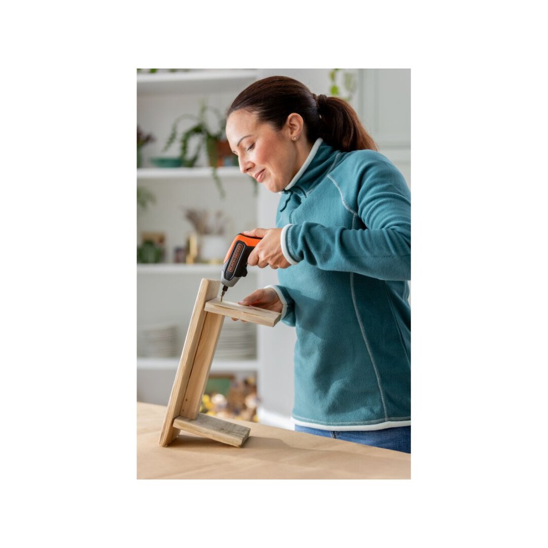 Suktukas akumuliatorinis, 3.6V BCF611CK-QW, Integruotas Akumuliatorius 1,5 AH, Black&Decker 5 Suktukas akumuliatorinis, 3.6V BCF611CK-QW, Integruotas Akumuliatorius 1,5 AH, Black&Decker 5