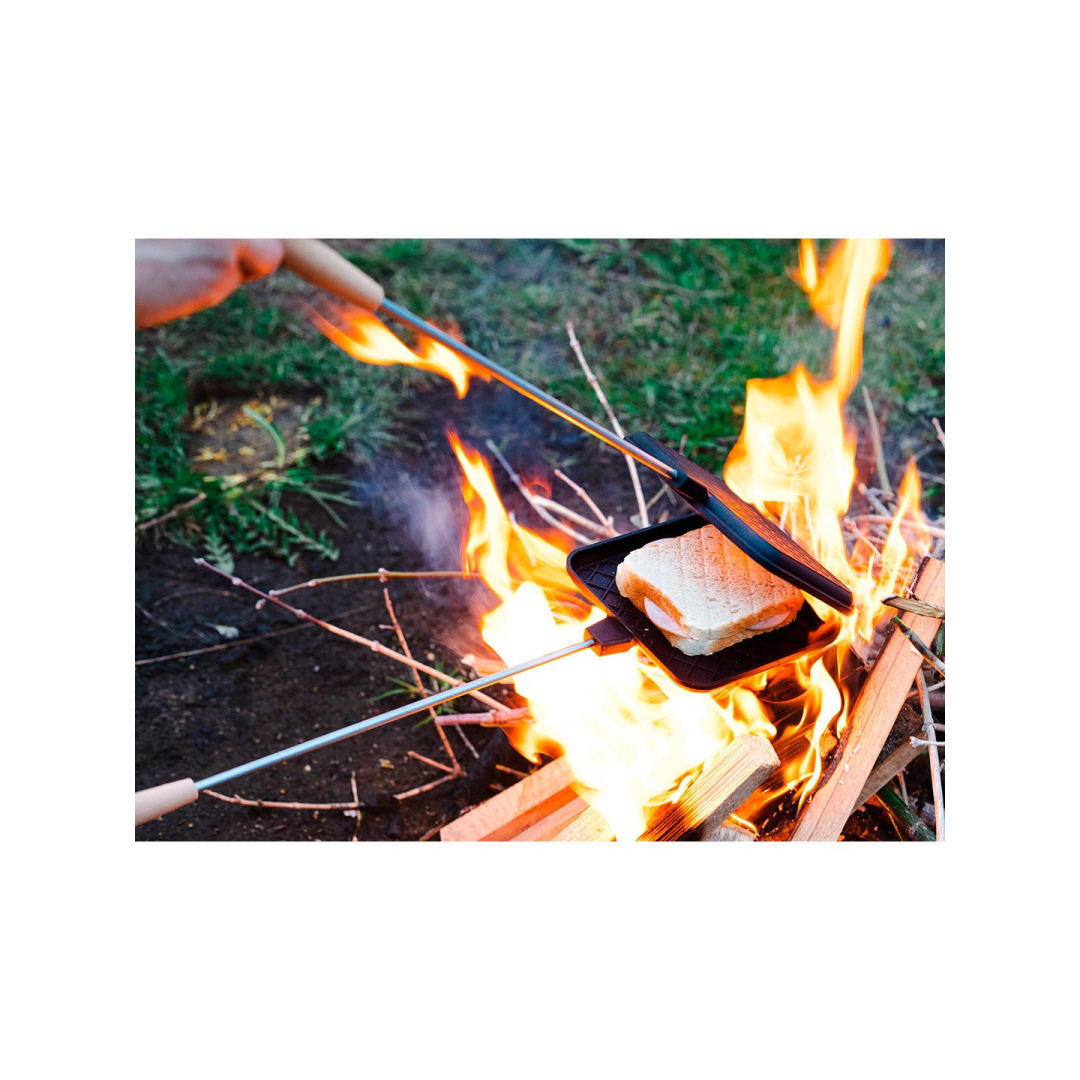 Sumuštinių keptuvė su laužu 8 Sumuštinių keptuvė su laužu 8