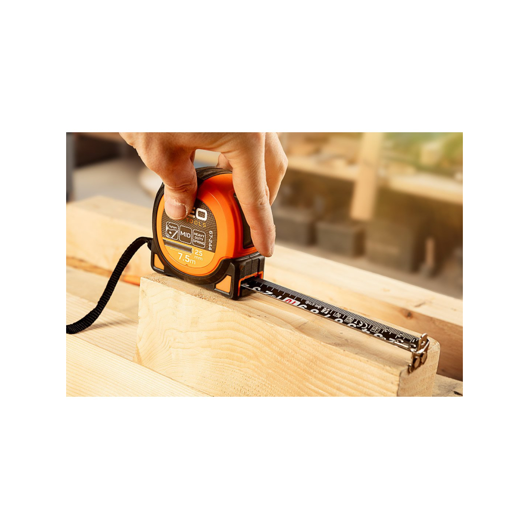 Super Black plieninė ruletė 5 m x 19 mm, automatinis užraktas, du stabdymo mygtukai, magnetas 5 Super Black plieninė ruletė 5 m x 19 mm, automatinis užraktas, du stabdymo mygtukai, magnetas 5