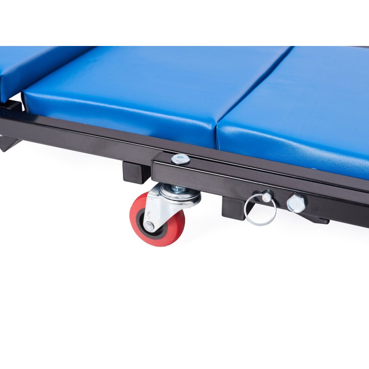 Sulankstomas gultas-kėdutė 8 Sulankstomas gultas-kėdutė 8