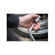 Teleskopinis ratų raktas Teleskopinis ratų raktas