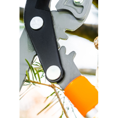 Teleskopinės antkaklio genėjimo žirklės 670 mm, diapazonas iki 42 mm, pavara, padidinanti spaudimo jėgą 40 %. 7 Teleskopinės antkaklio genėjimo žirklės 670 mm, diapazonas iki 42 mm, pavara, padidinanti spaudimo jėgą 40 %. 7