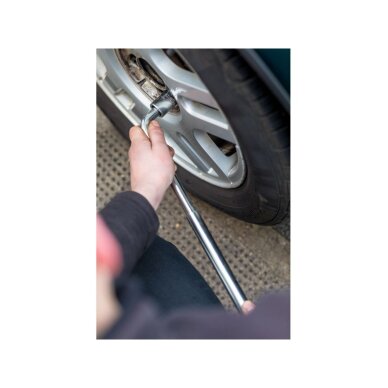 Teleskopinis ratų raktas 3