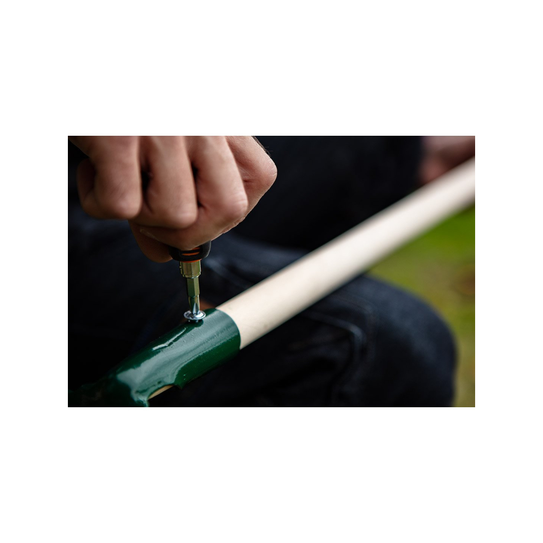 Tiesi buko medienos rankena 28/130 (grėblys) 3