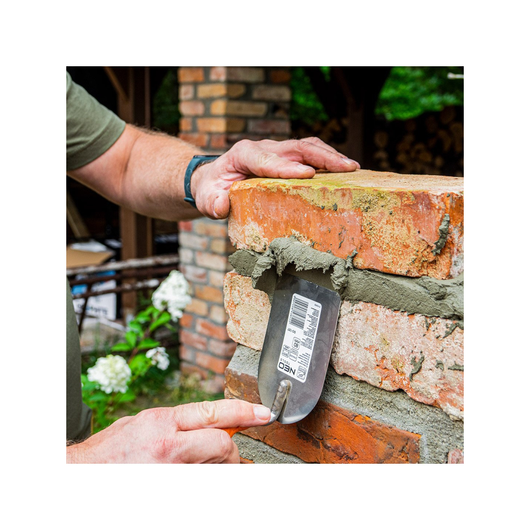 Tinko kraštinė mentele - suapvalinta , 100 mm, bi-material handle 2 Tinko kraštinė mentele - suapvalinta , 100 mm, bi-material handle 2