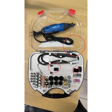 Tiesinis šlifuoklis Dedra DED7944Z2, 135 W, su priedais (215 vnt.) (pažeista pakuotė)