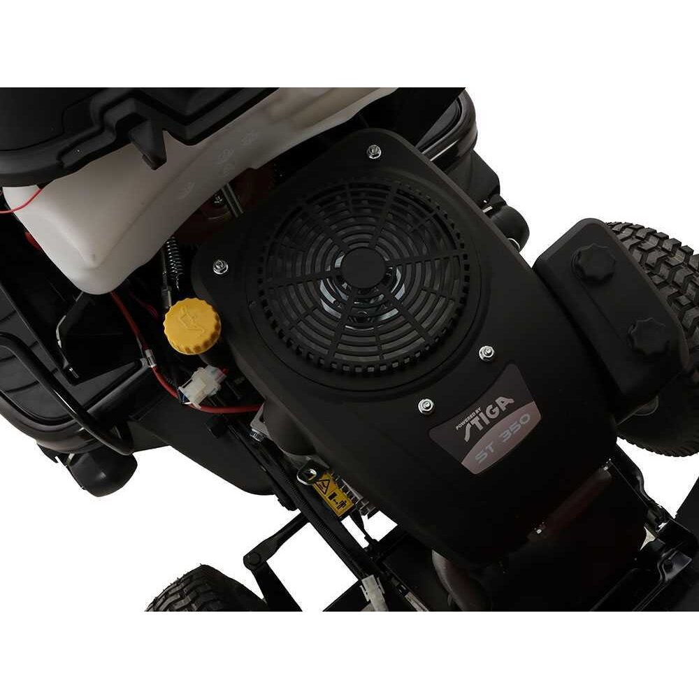 Traktoriukas su surinkimu - Castelgarden XDC 140 4 Traktoriukas su surinkimu - Castelgarden XDC 140 4