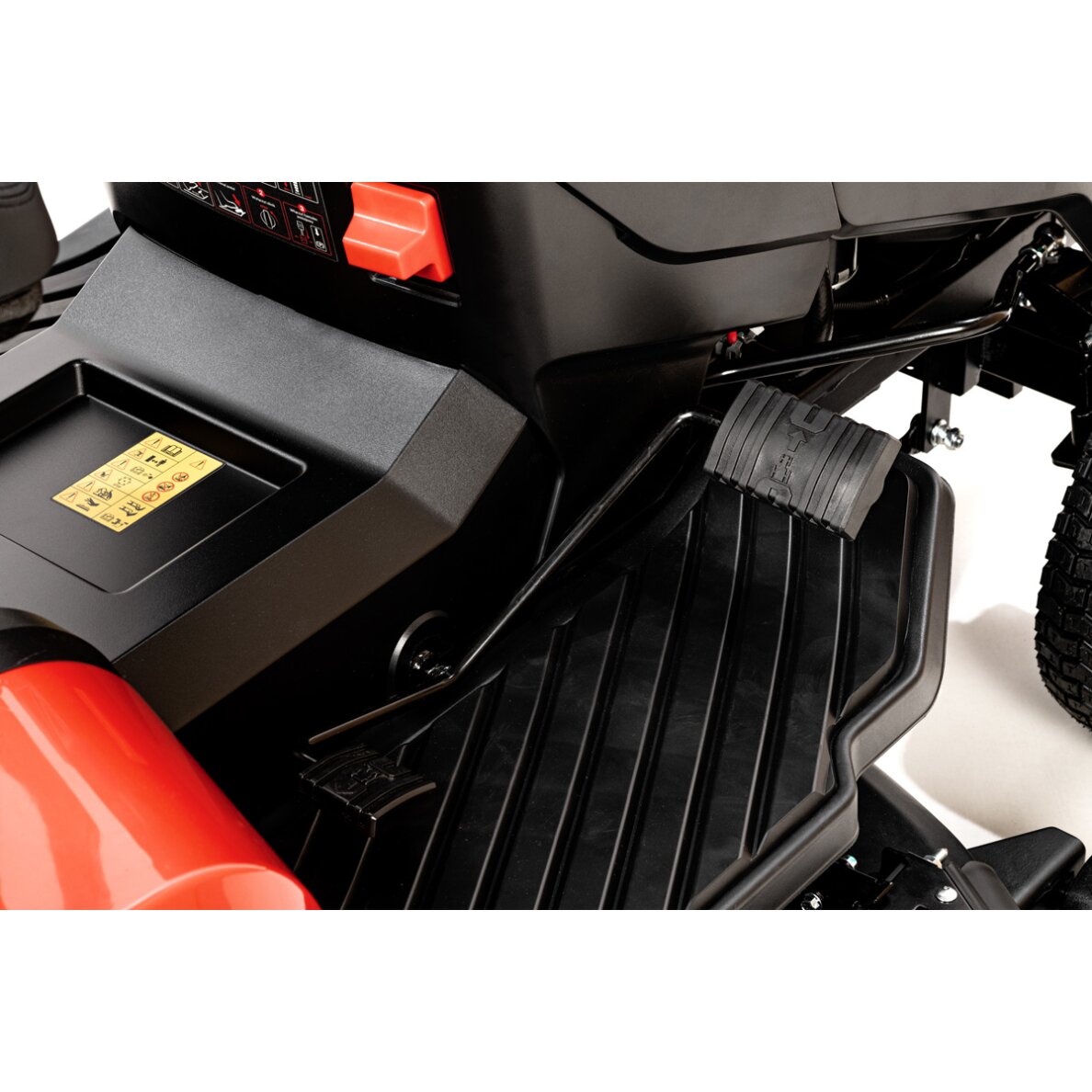 Benzininis vejos traktoriukas Cedrus Premium C-TRAC-T108HS, 12,5 kW 20