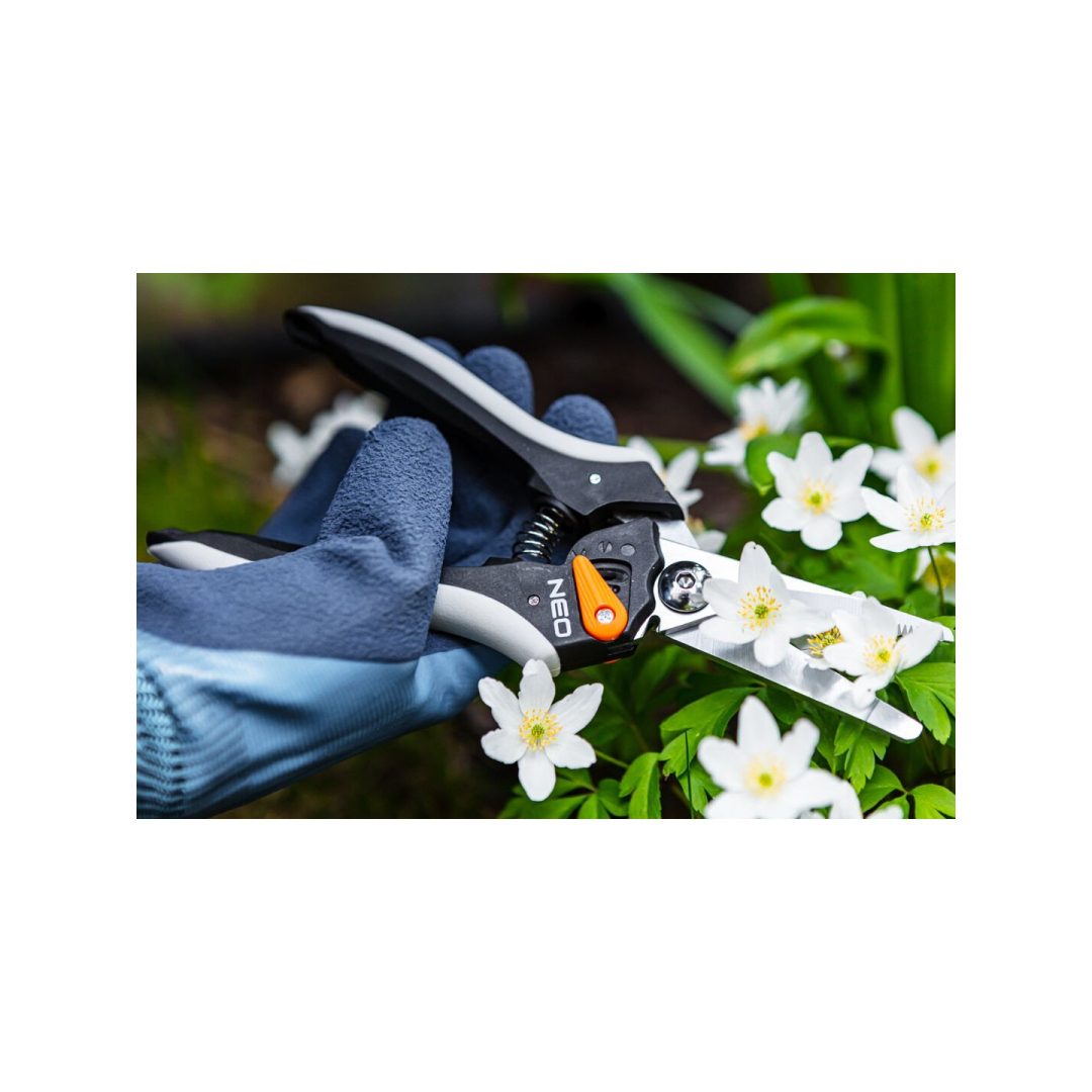 Universalios žirklės 210 mm, diapazonas iki 6 mm, reguliuojami tarpai 3