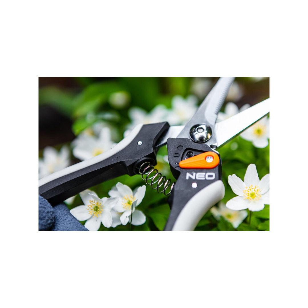 Universalios žirklės 210 mm, diapazonas iki 6 mm, reguliuojami tarpai 4