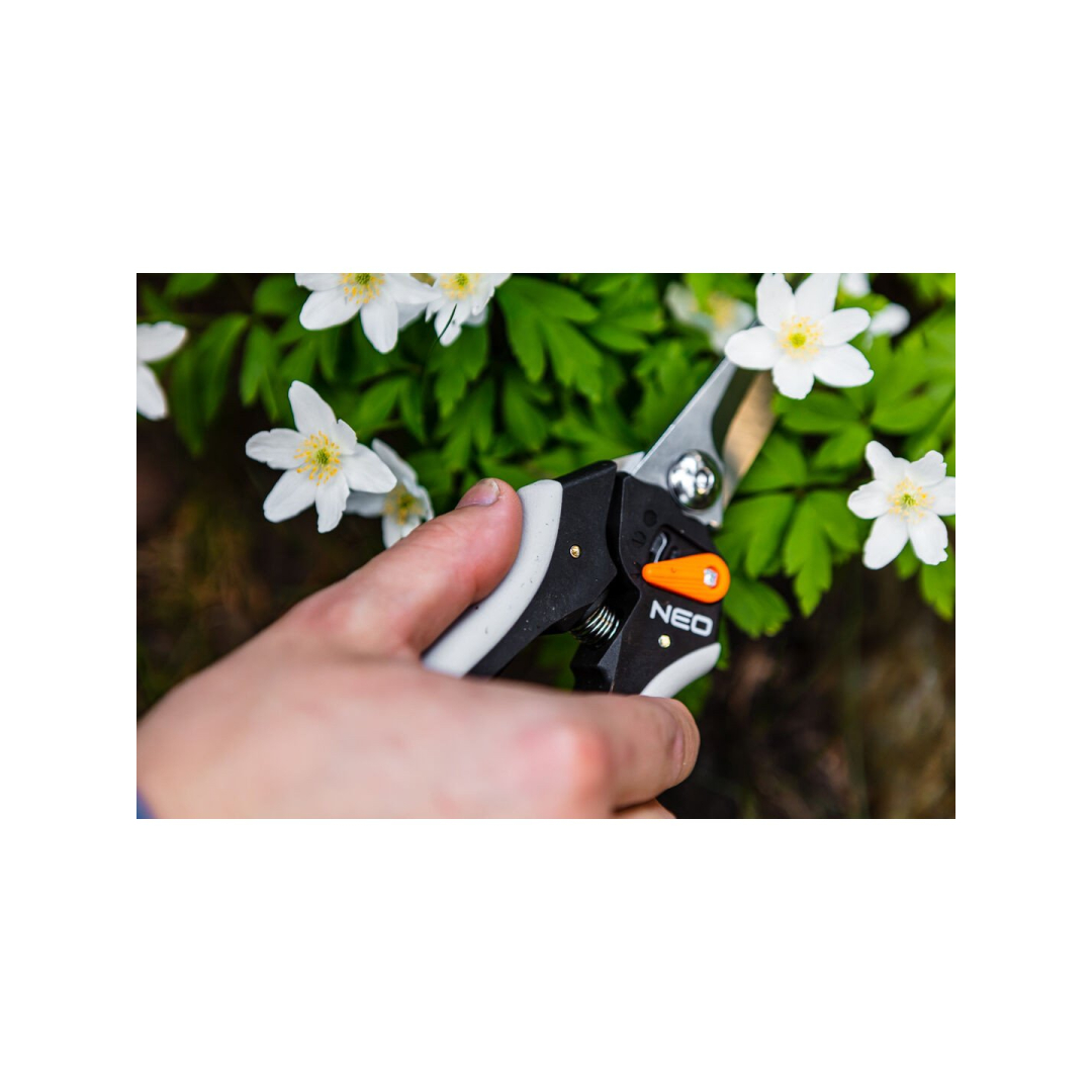 Universalios žirklės 210 mm, diapazonas iki 6 mm, reguliuojami tarpai 6