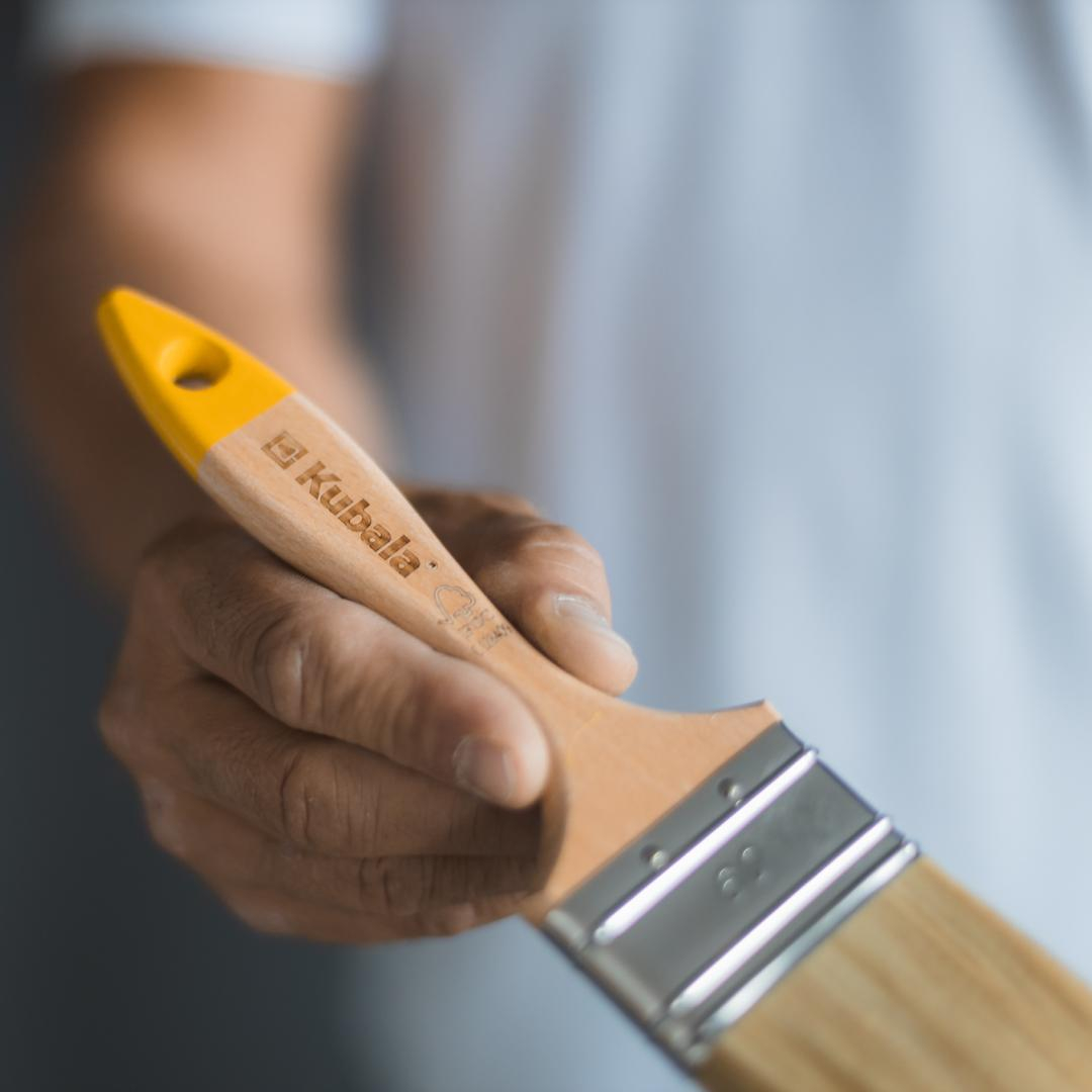 Universalus plokščias teptukas visų tipų dažams ir lakams 50 mm. 1 Universalus plokščias teptukas visų tipų dažams ir lakams 50 mm. 1