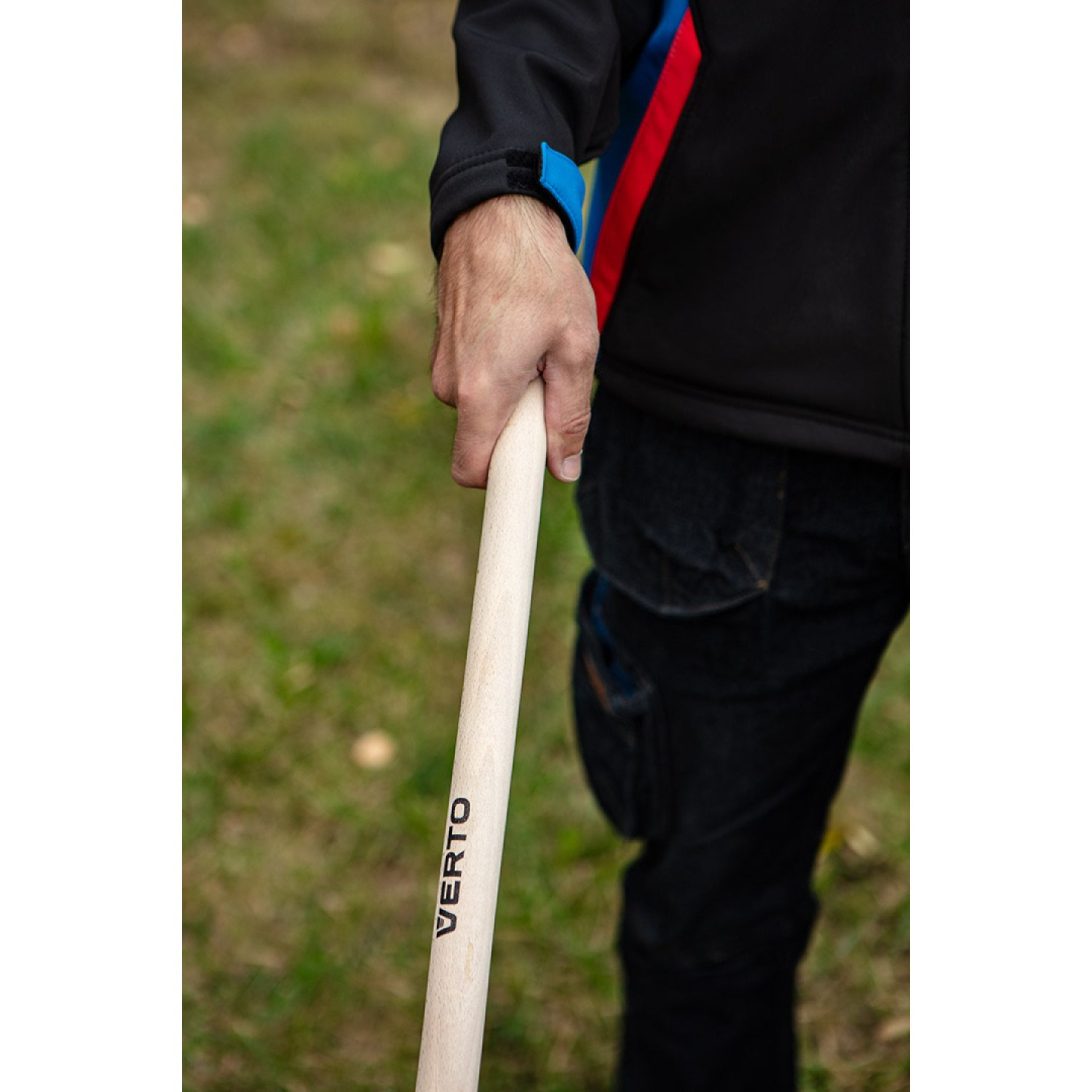 Universalus tiesus grėblys, 12 dantų, kniedėmis prikimšta galvutė, medinė rankena 3 Universalus tiesus grėblys, 12 dantų, kniedėmis prikimšta galvutė, medinė rankena 3