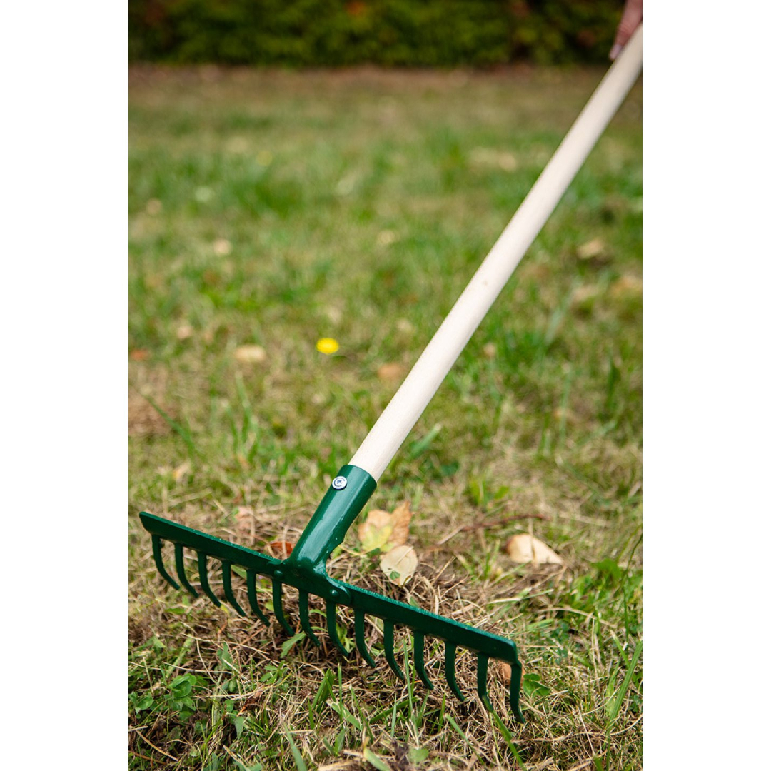 Universalus tiesus grėblys, 14 dantų, kniedyta galvutė, medinė rankena 2