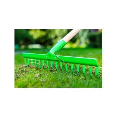 Universalus grėblys, 16 dantų. Su kniedyta galvute, medine rankena. 4