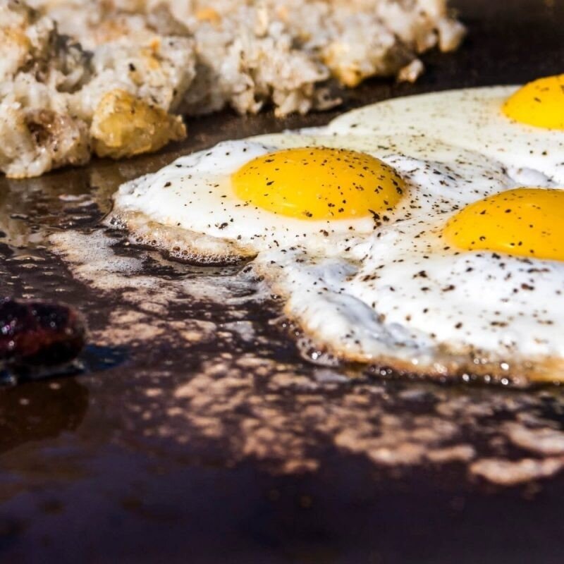 Universali ketaus kepimo plokštuma Char-Broil 4 Universali ketaus kepimo plokštuma Char-Broil 4