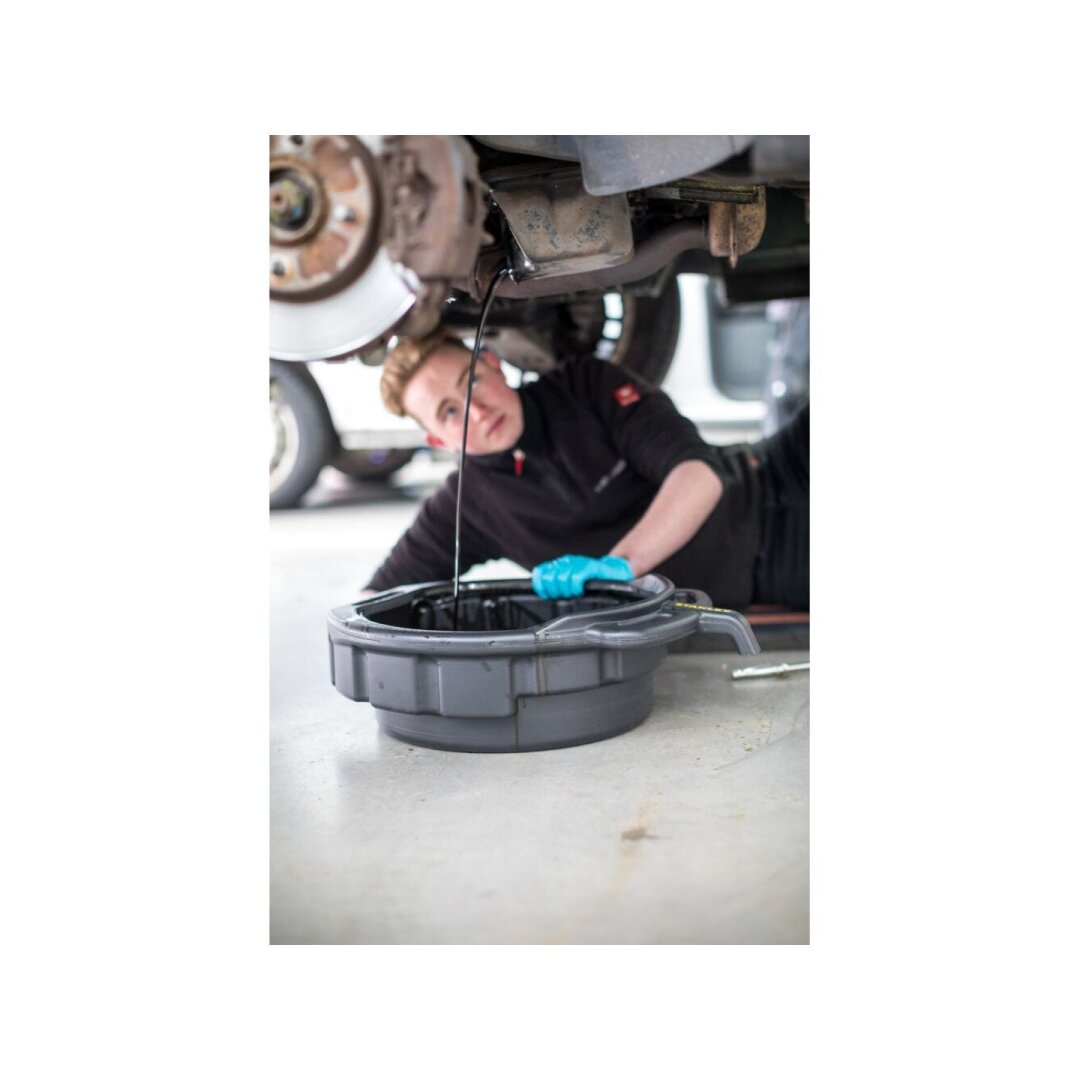 Variklio alyvos išleidimo indas 4 Variklio alyvos išleidimo indas 4