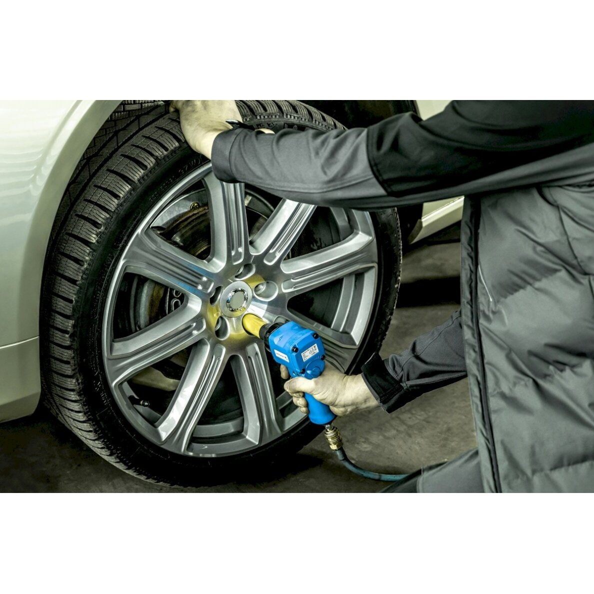 Veržliasukis 1/2 pneumatinis smūginis (patrumpintas) 610Nm/1000Nm, HOGERT HT4R621 3 Veržliasukis 1/2 pneumatinis smūginis (patrumpintas) 610Nm/1000Nm, HOGERT HT4R621 3