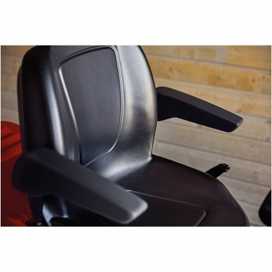 Vejos traktorius Honda HF2417K5HME, 9,7 kW 1 Vejos traktorius Honda HF2417K5HME, 9,7 kW 1