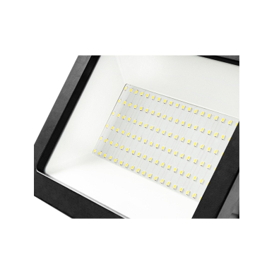 Viengubas prožektorius 100W SMD LED 8500lm ant 1,8 m trikojo su kabeliu 3 Viengubas prožektorius 100W SMD LED 8500lm ant 1,8 m trikojo su kabeliu 3