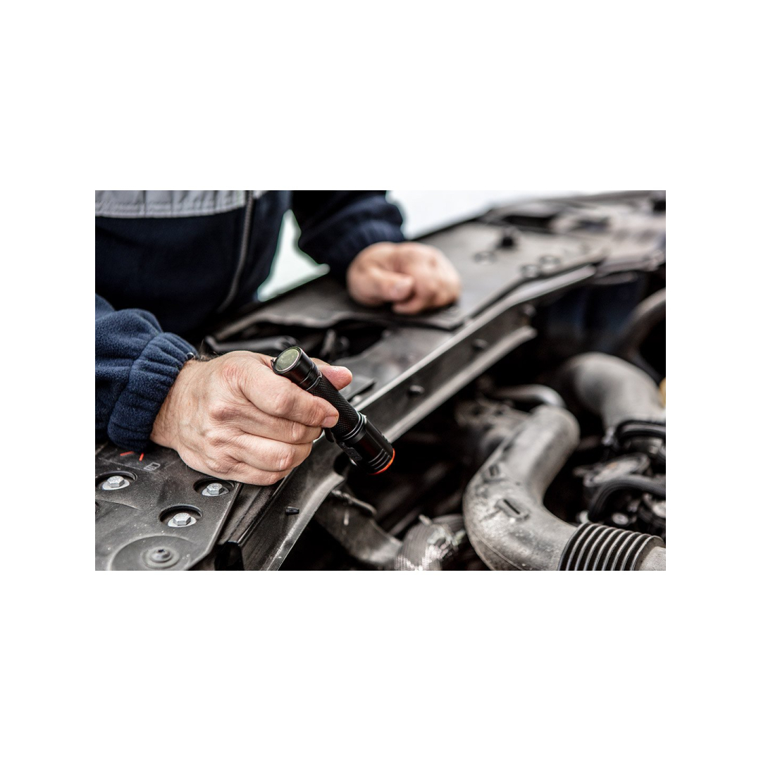 Žibintuvėlis, įkraunamas per USB C 2000 lm CHN LED 4