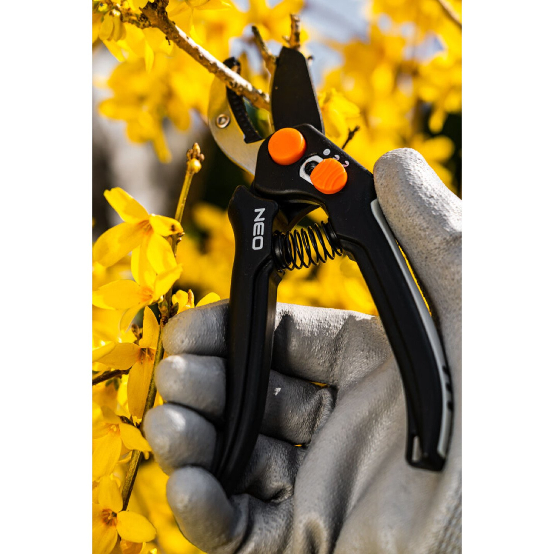 Žirklės su antkakliu 185 mm, diapazonas iki 15 mm, reguliuojami tarpa 4 Žirklės su antkakliu 185 mm, diapazonas iki 15 mm, reguliuojami tarpa 4