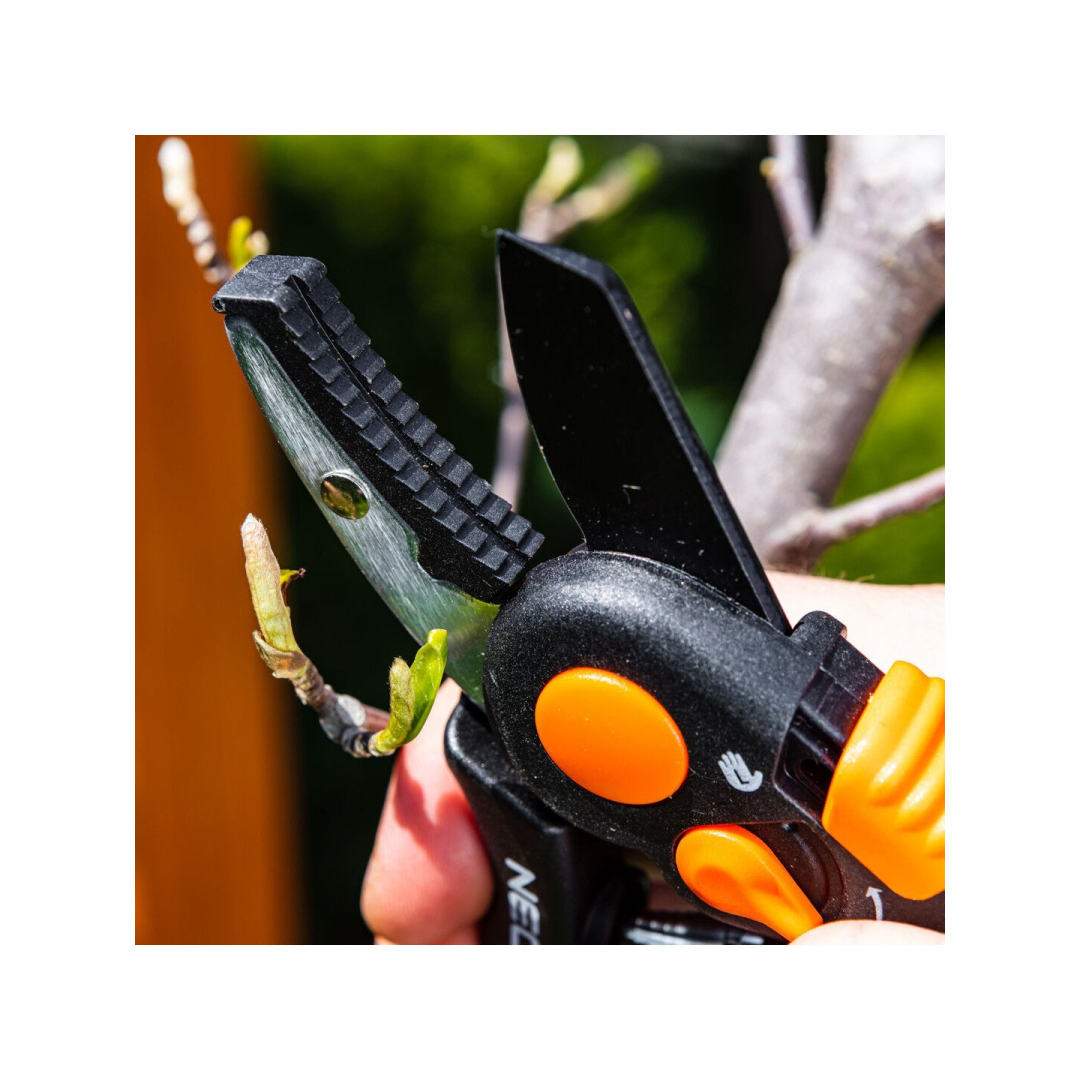 Žirklės su antkakliu 200 mm, diapazonas iki 18 mm, reguliuojami tarpai 3