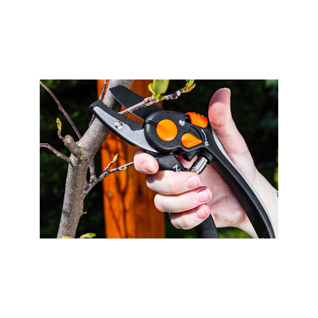 Žirklės su antkakliu 200 mm, diapazonas iki 18 mm, reguliuojami tarpai 7