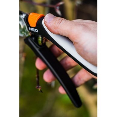 Žirklės 200 mm, diapazonas iki 18 mm, su pavara 6 Žirklės 200 mm, diapazonas iki 18 mm, su pavara 6