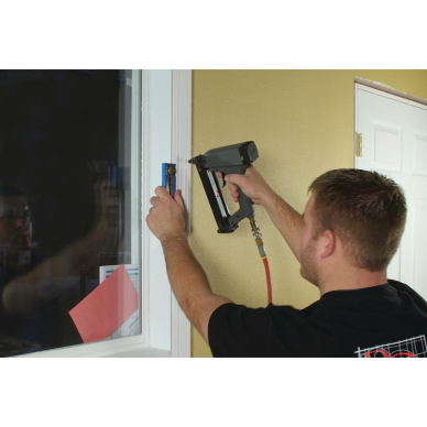 Žymėjimo šablonas su gulsčiuku KREG KMA2900-INT 5 Žymėjimo šablonas su gulsčiuku KREG KMA2900-INT 5